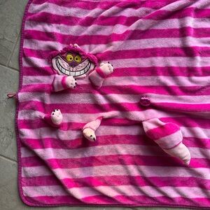 Disney Cheshire Cat Alice in Wonderland throw blanket super soft wrap